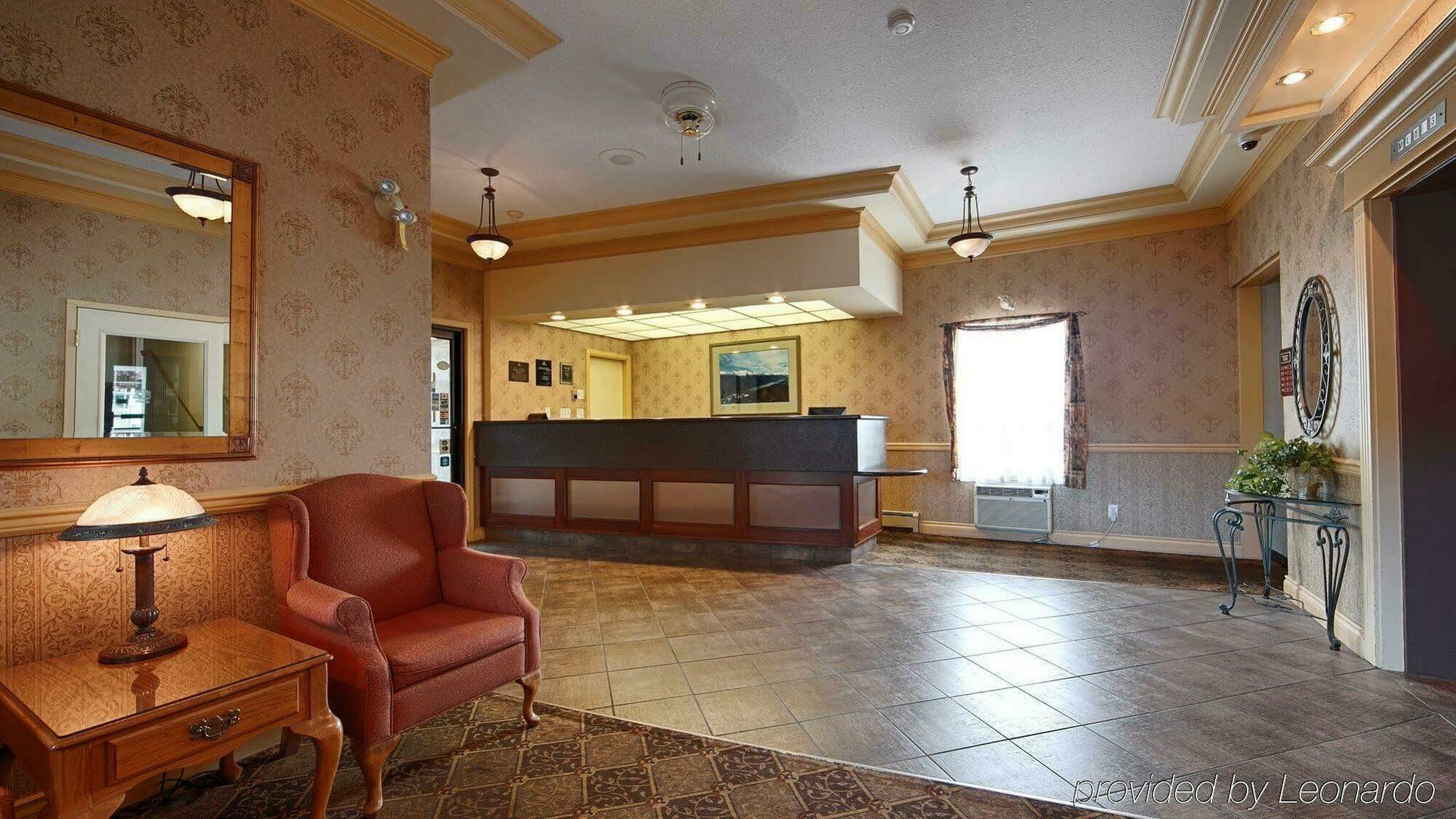 Hotel Tower & Quesnel